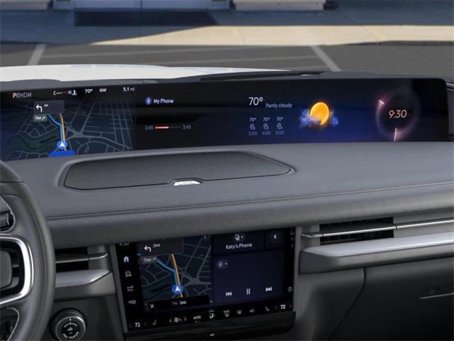 new 2025 Lincoln Navigator car, priced at $110,695