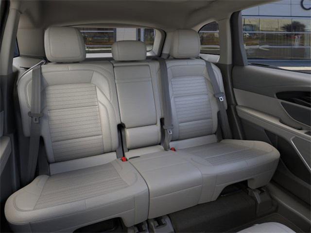 new 2025 Lincoln Nautilus car, priced at $68,100