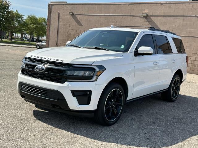 used 2022 Ford Expedition car, priced at $48,999