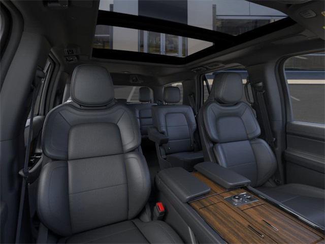 new 2024 Lincoln Navigator car