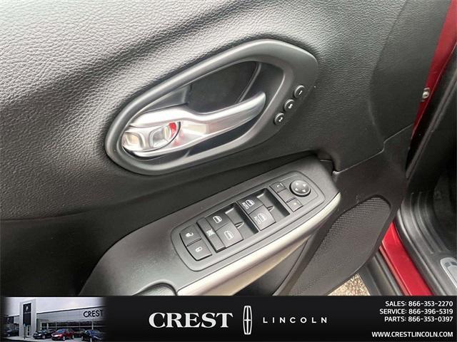 used 2020 Jeep Cherokee car, priced at $18,999