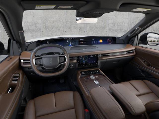 new 2025 Lincoln Navigator car, priced at $110,185