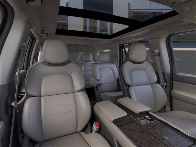 new 2024 Lincoln Navigator car