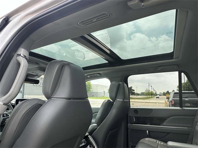 used 2019 Lincoln Navigator car, priced at $33,999