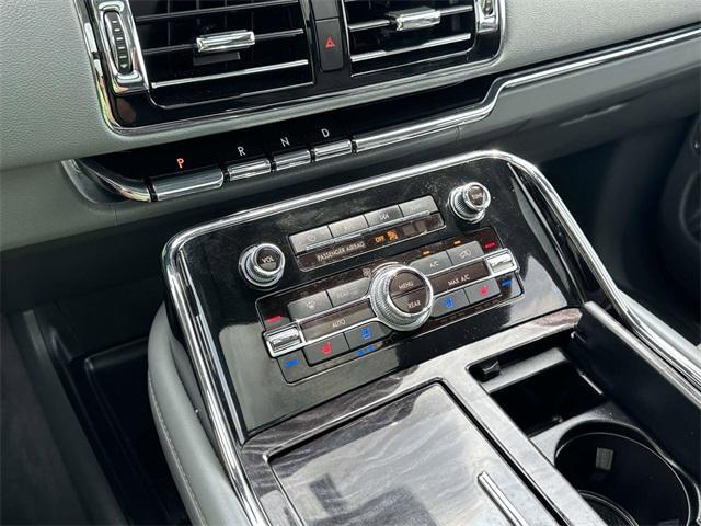 used 2019 Lincoln Navigator car, priced at $33,999