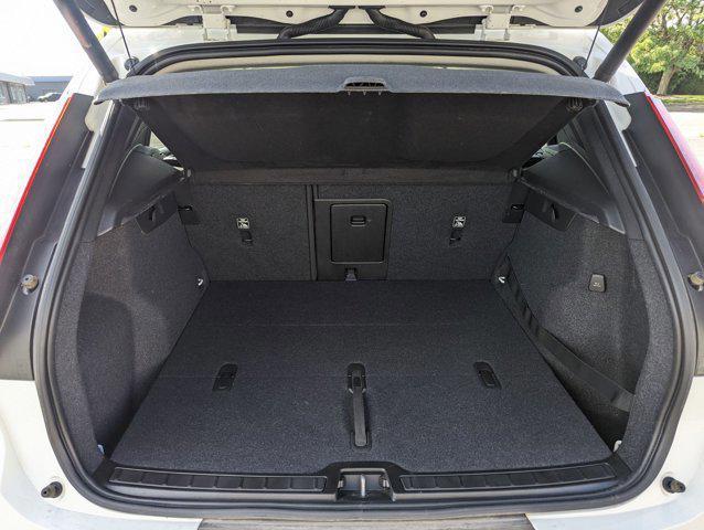 used 2019 Volvo XC40 car, priced at $22,489