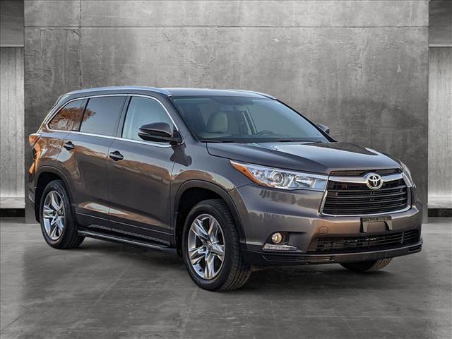 used 2015 Toyota Highlander car, priced at $17,896