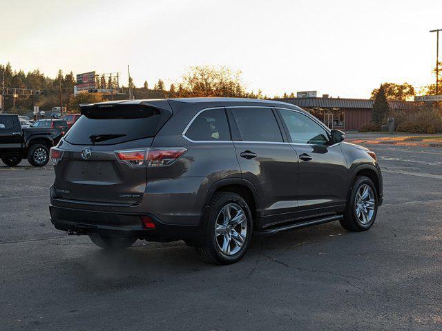 used 2015 Toyota Highlander car, priced at $17,896