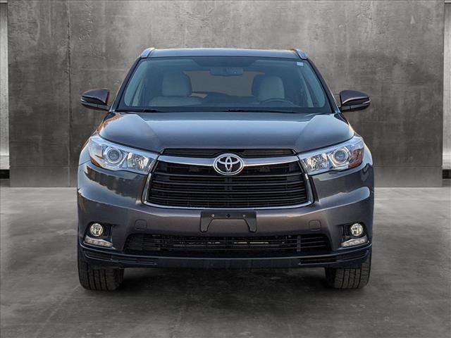 used 2015 Toyota Highlander car, priced at $17,896