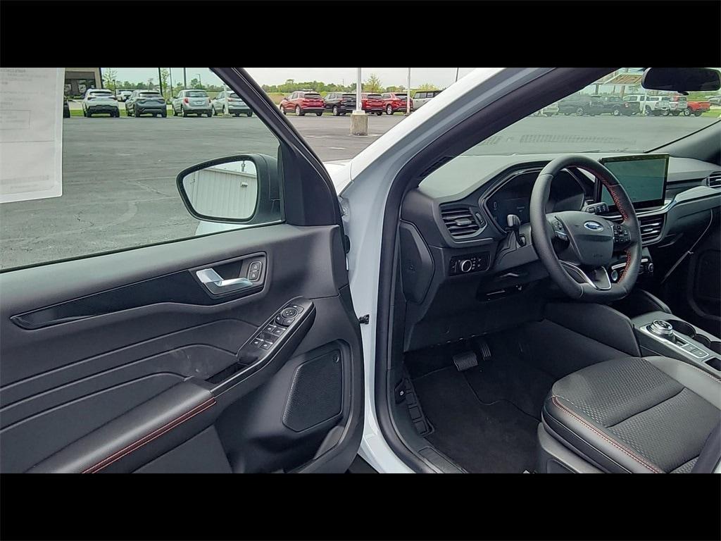 new 2025 Ford Escape car, priced at $34,703