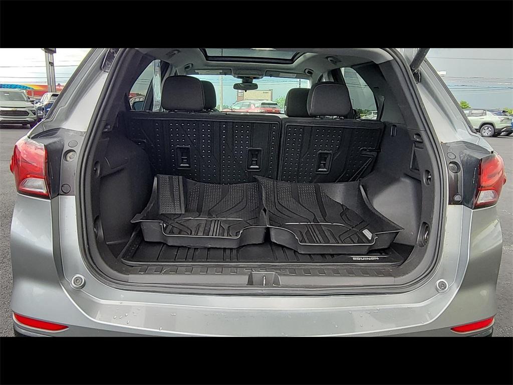 used 2023 Chevrolet Equinox car, priced at $25,000