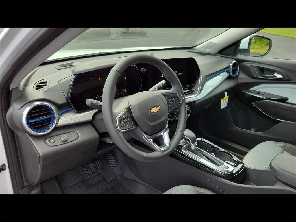 new 2025 Chevrolet Trax car, priced at $25,230