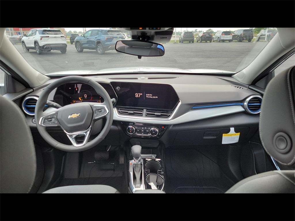 new 2025 Chevrolet Trax car, priced at $25,230