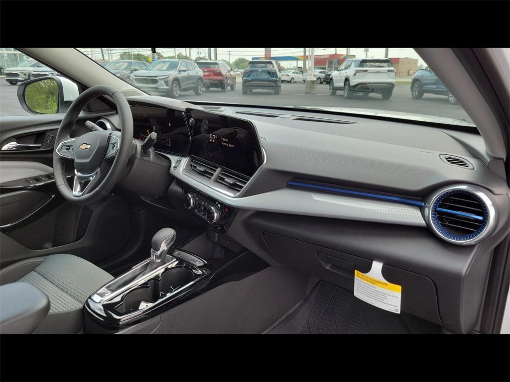 new 2025 Chevrolet Trax car, priced at $25,230