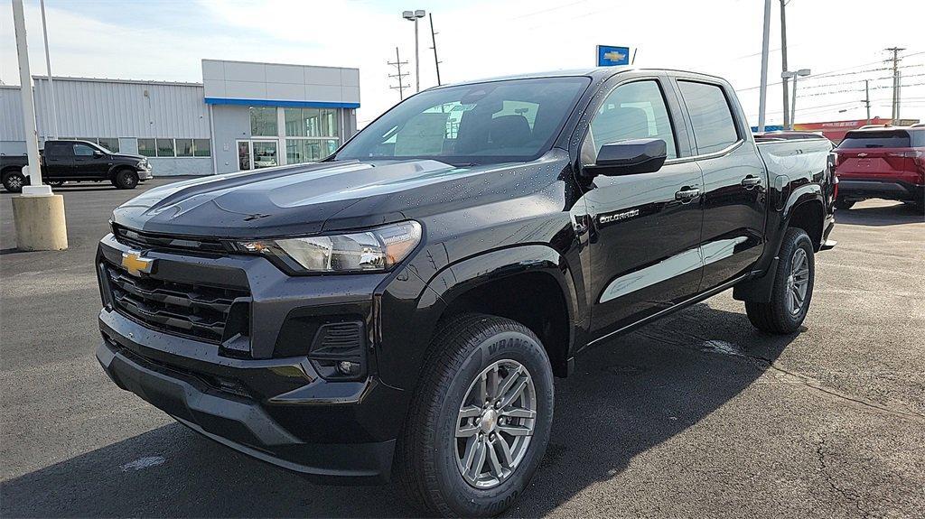 new 2024 Chevrolet Colorado car, priced at $38,470