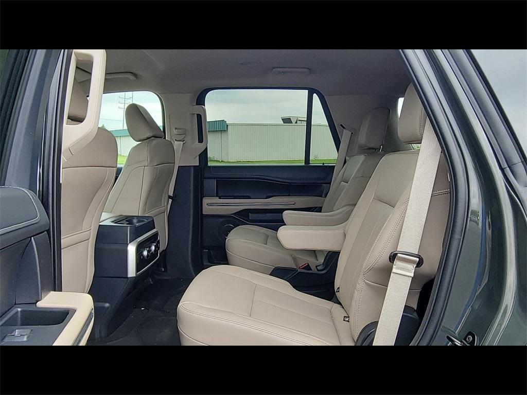 used 2023 Ford Expedition car, priced at $50,582