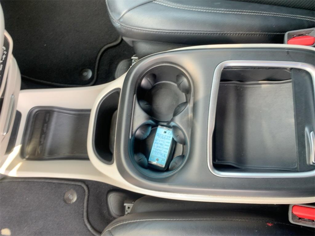 used 2022 Chrysler Pacifica car, priced at $21,871