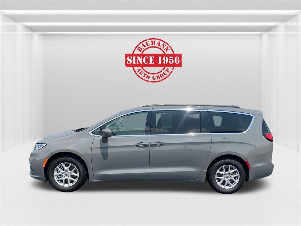 used 2022 Chrysler Pacifica car, priced at $21,871