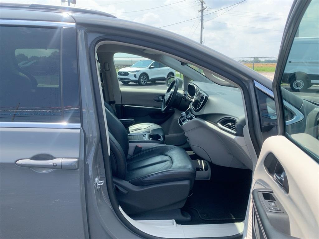 used 2022 Chrysler Pacifica car, priced at $21,871