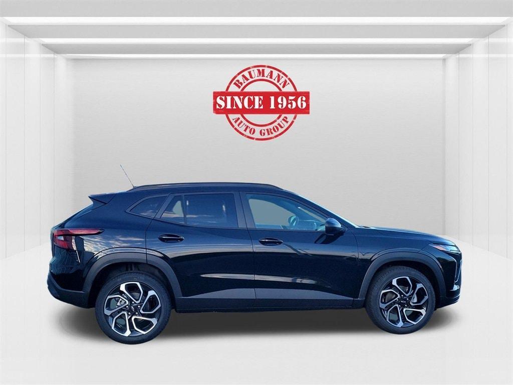 new 2025 Chevrolet Trax car, priced at $27,850