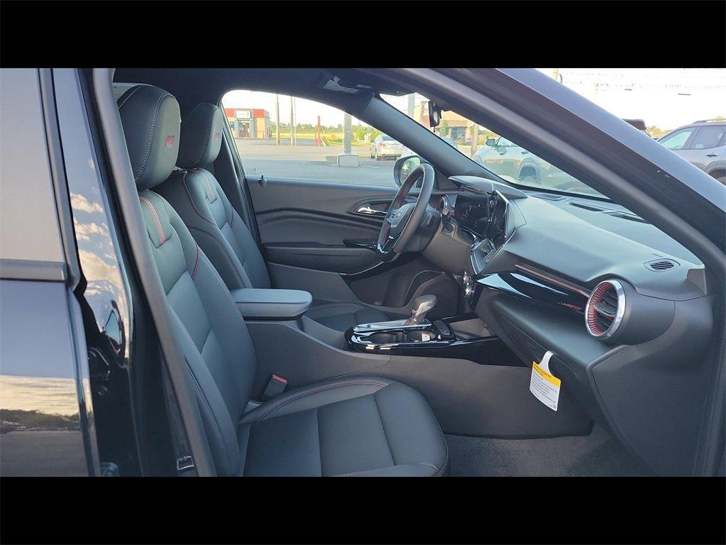 new 2025 Chevrolet Trax car, priced at $27,850