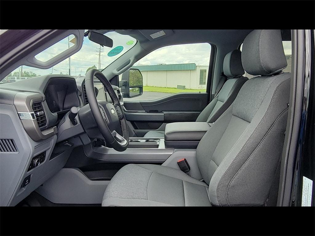 new 2025 Ford F-150 car, priced at $53,174