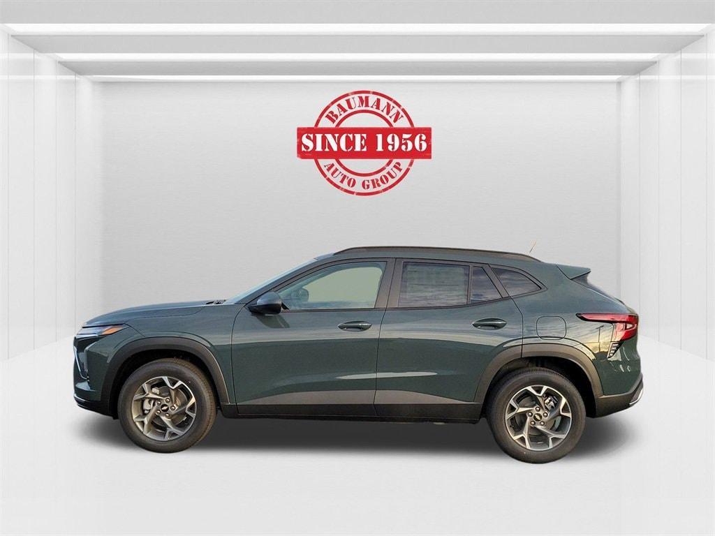 new 2025 Chevrolet Trax car, priced at $24,955