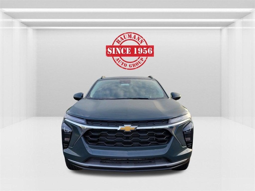 new 2025 Chevrolet Trax car, priced at $24,955