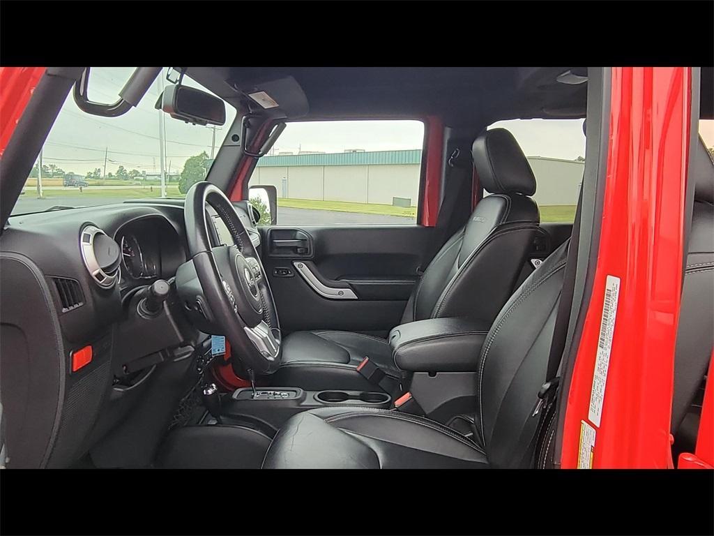 used 2014 Jeep Wrangler Unlimited car, priced at $22,500