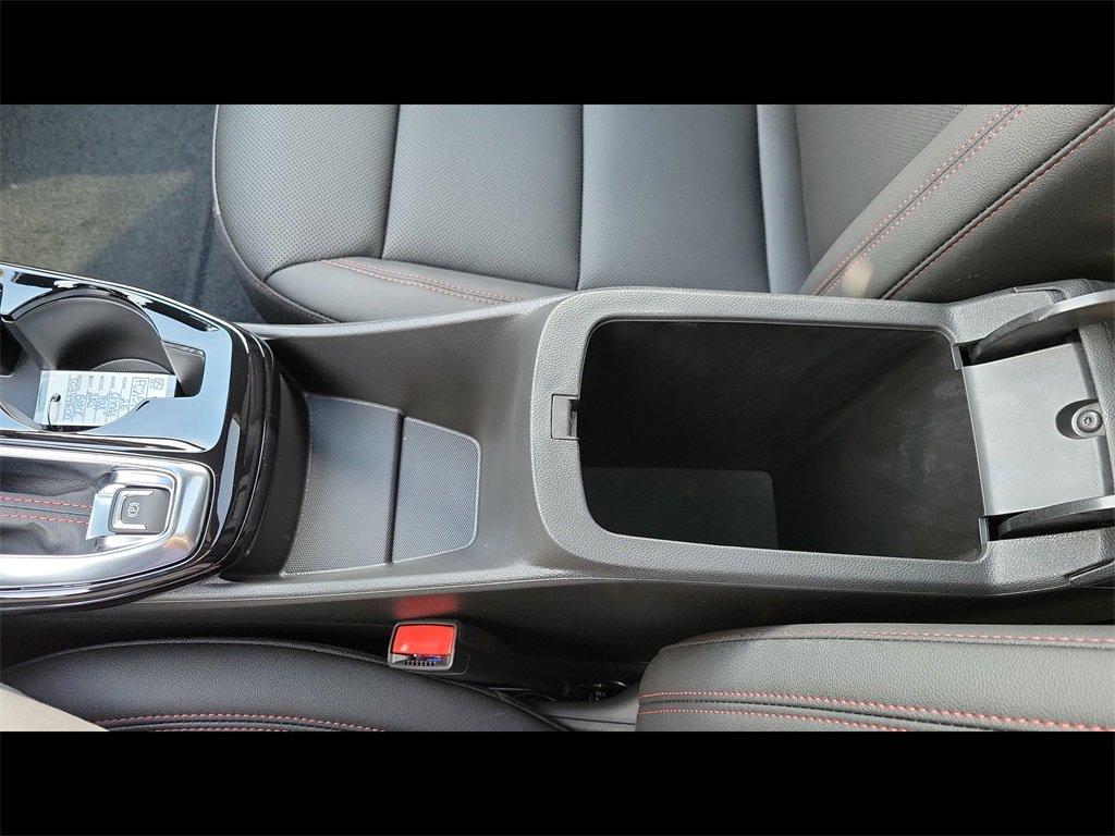 new 2025 Chevrolet Trax car, priced at $28,015