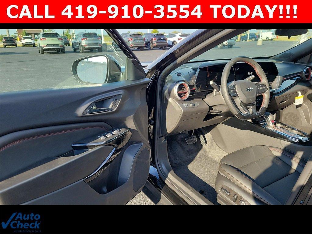 new 2025 Chevrolet Trax car, priced at $27,243