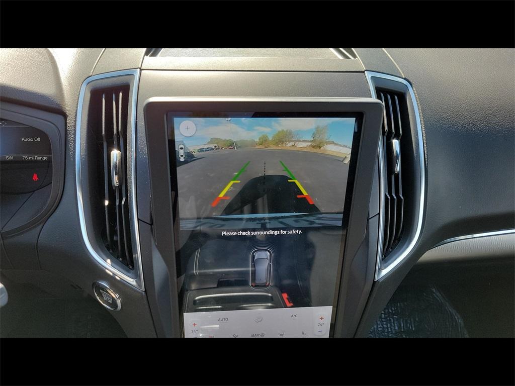 used 2022 Ford Edge car, priced at $27,000