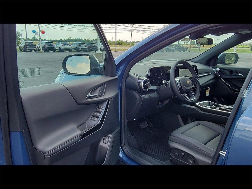 new 2026 Chevrolet Equinox car, priced at $32,515