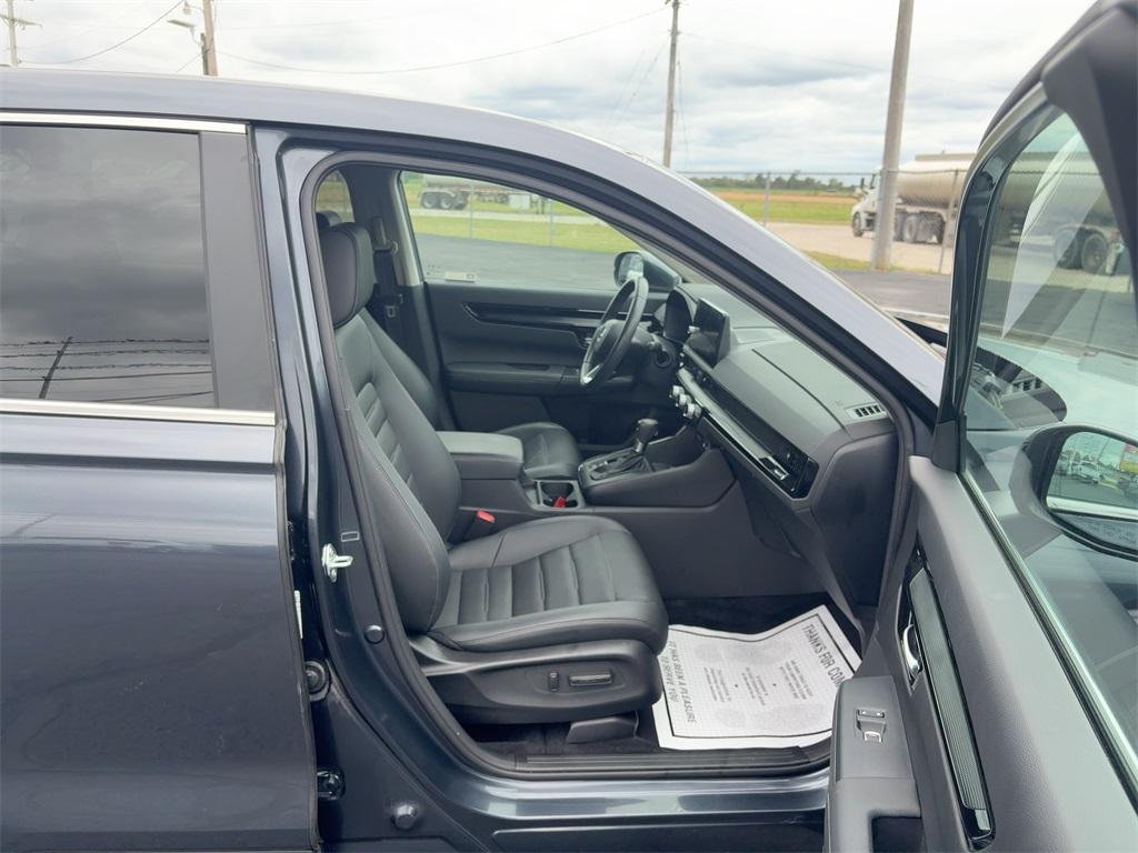 used 2024 Honda CR-V car, priced at $33,900