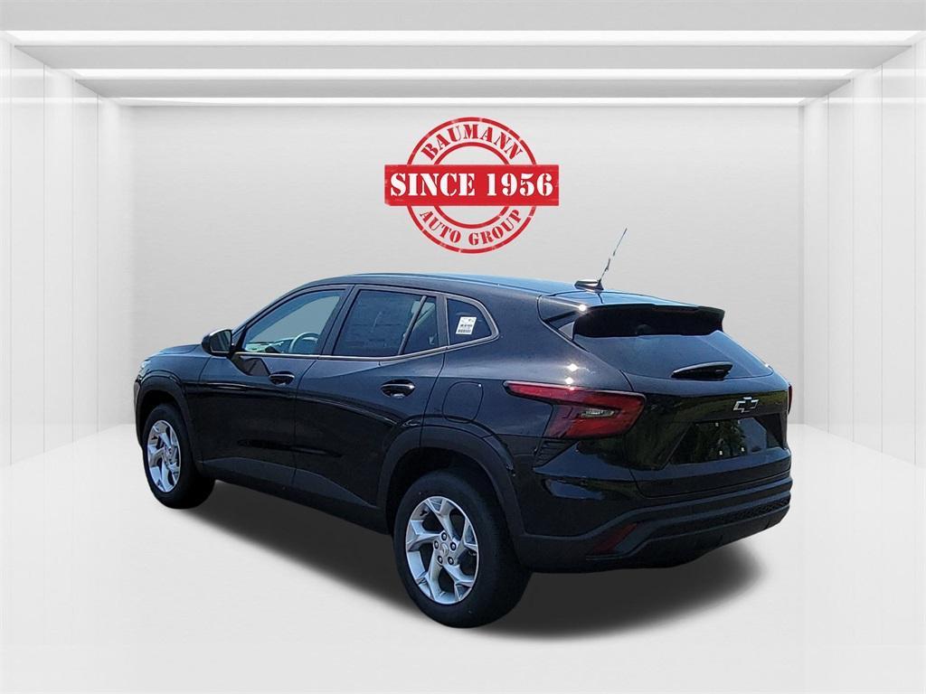 new 2025 Chevrolet Trax car, priced at $23,825