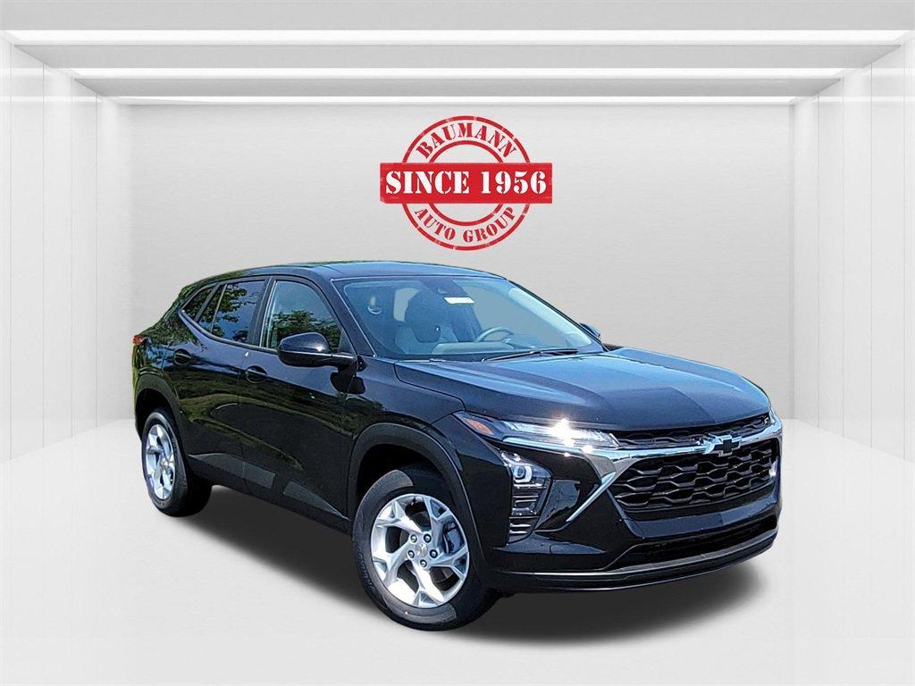 new 2025 Chevrolet Trax car, priced at $23,825