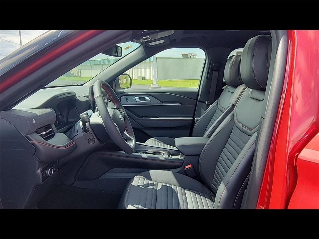 new 2025 Ford Explorer car, priced at $54,926
