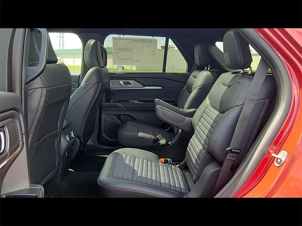 new 2025 Ford Explorer car, priced at $54,926