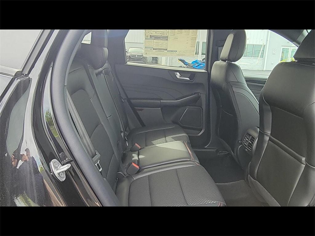 new 2025 Ford Escape car, priced at $32,984