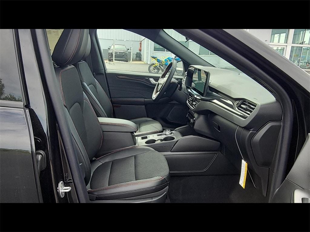new 2025 Ford Escape car, priced at $32,984
