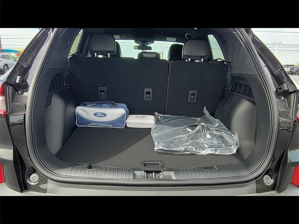 new 2025 Ford Escape car, priced at $32,984