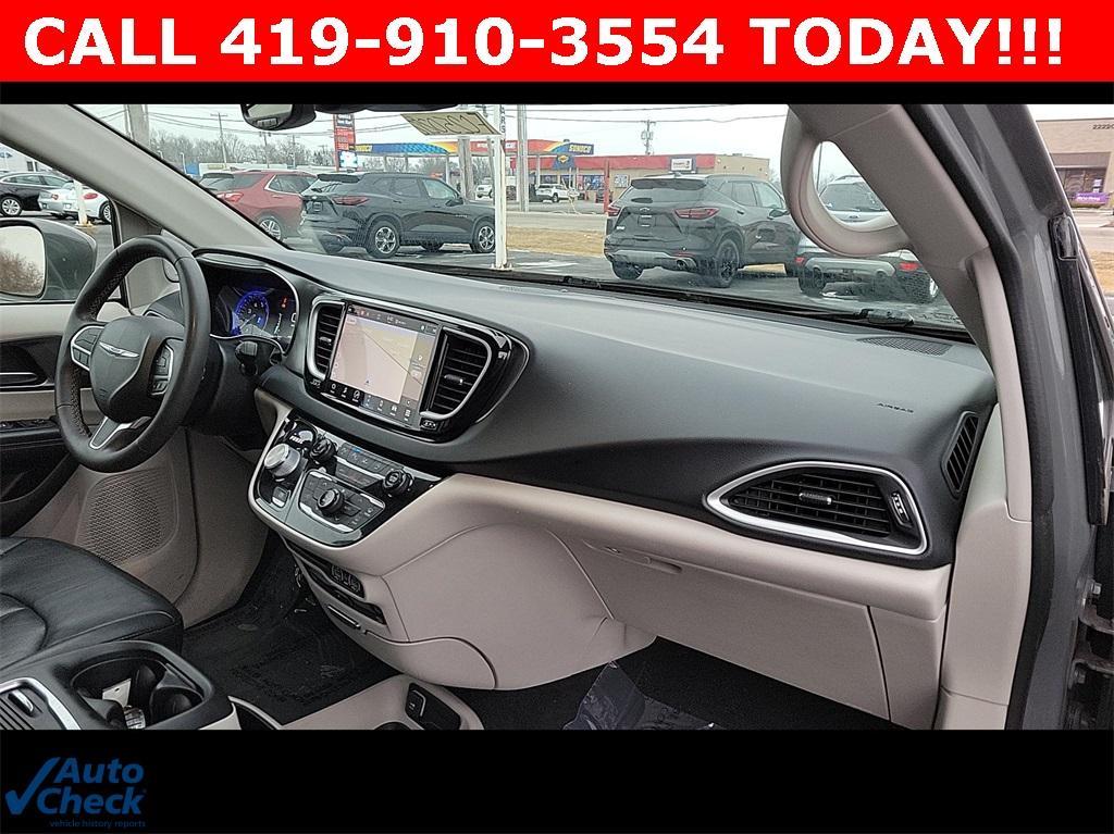 used 2022 Chrysler Pacifica car, priced at $22,500