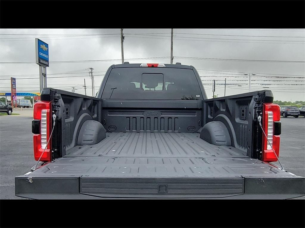 new 2025 Ford F-250 car, priced at $66,621
