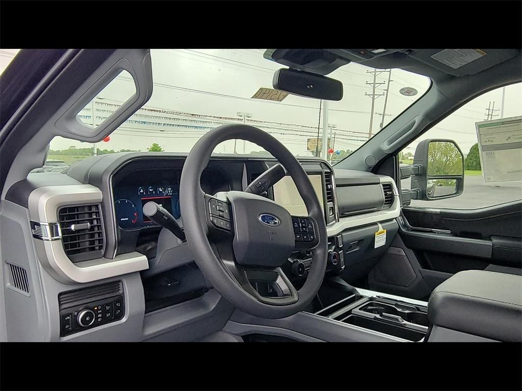 new 2025 Ford F-250 car, priced at $66,621
