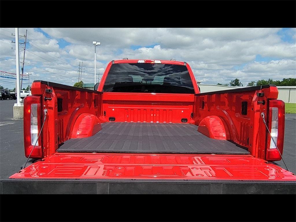 new 2025 Ford F-250 car, priced at $58,570