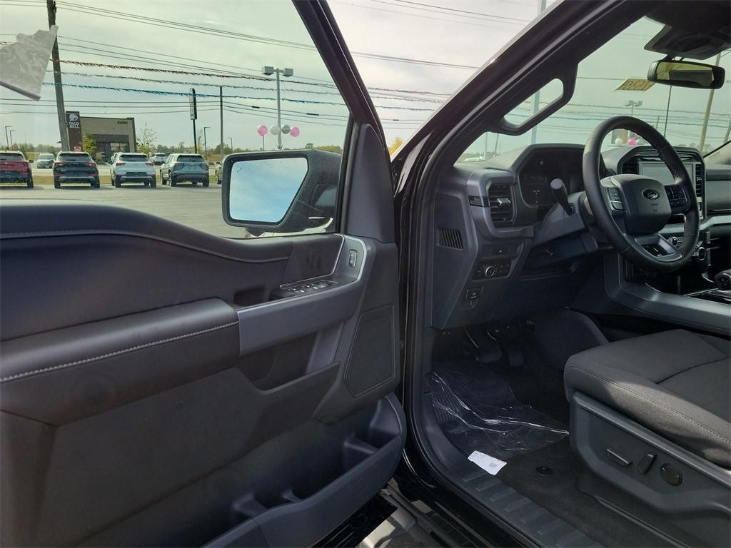 new 2025 Ford F-150 car, priced at $54,862