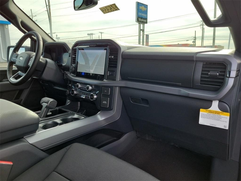 new 2025 Ford F-150 car, priced at $54,862