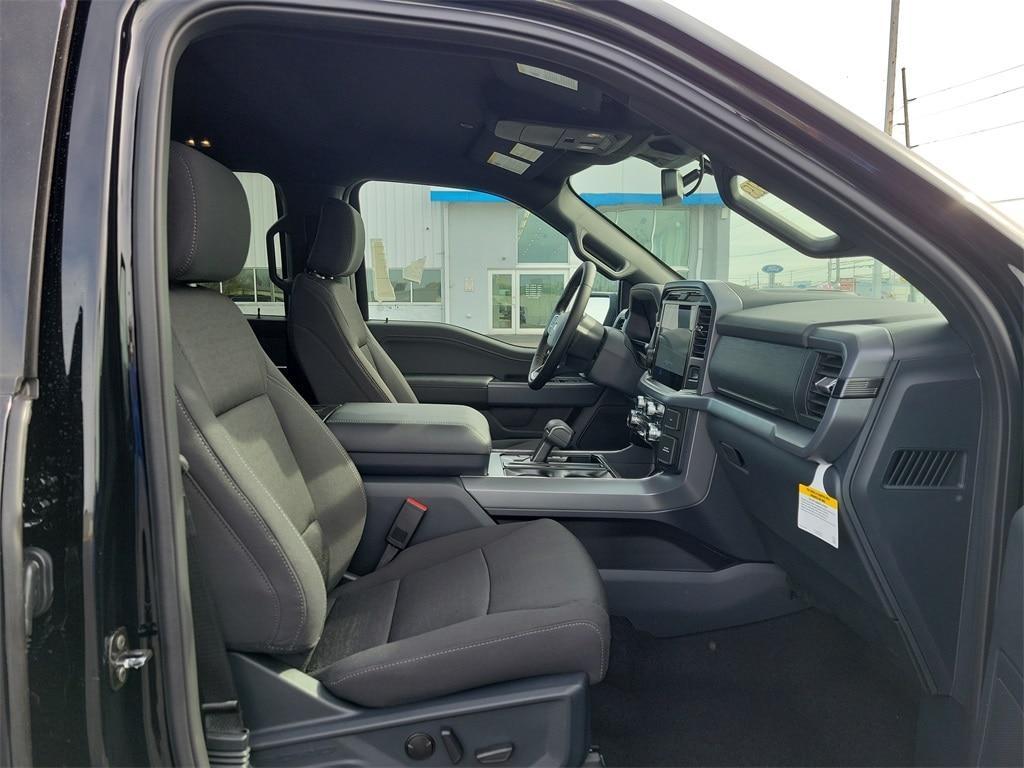 new 2025 Ford F-150 car, priced at $54,862