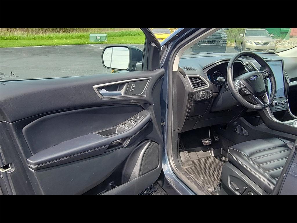 used 2022 Ford Edge car, priced at $25,693