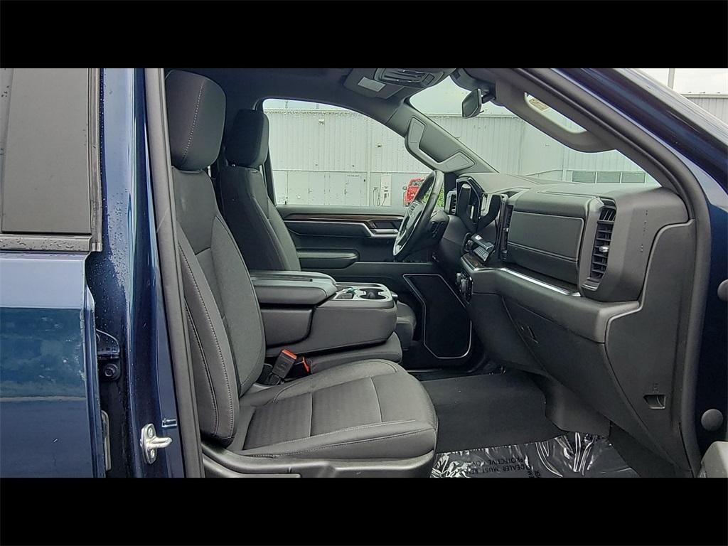 used 2022 Chevrolet Silverado 1500 car, priced at $35,800